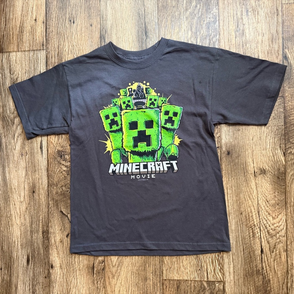 Minecraft Movie Graphic T-Shirt Boys Size Large‎ 10–12 Black Short Sleeve NWOT